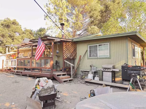 Campo, CA 91906,2465 Gladiola Dr.