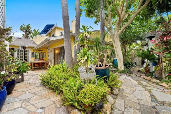 La Jolla, CA 92037,619 Bonair Way