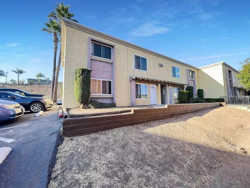 1679 Pentecost Way #1, San Diego, CA 92105