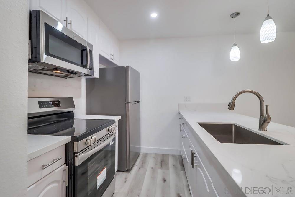 4209 45th #8, San Diego, CA 92115