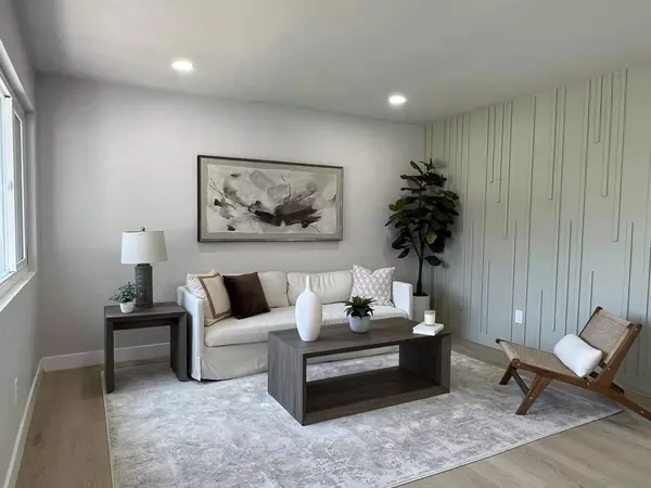 Santee, CA 92071,9324 Las Lomas Dr