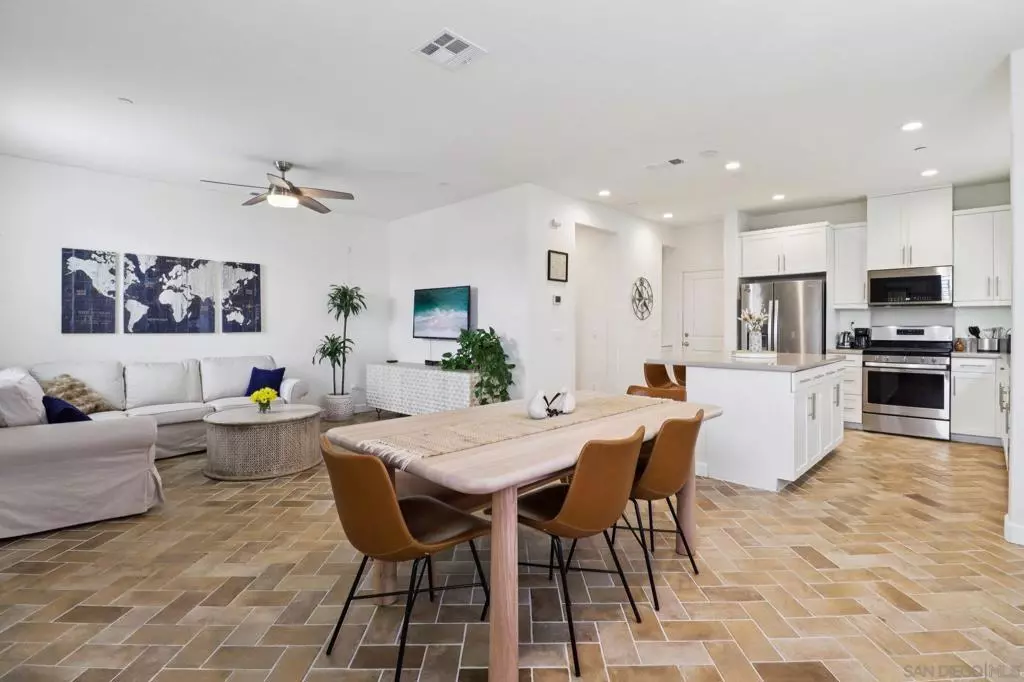 Imperial Beach, CA 91932,511 Surfbird Ln