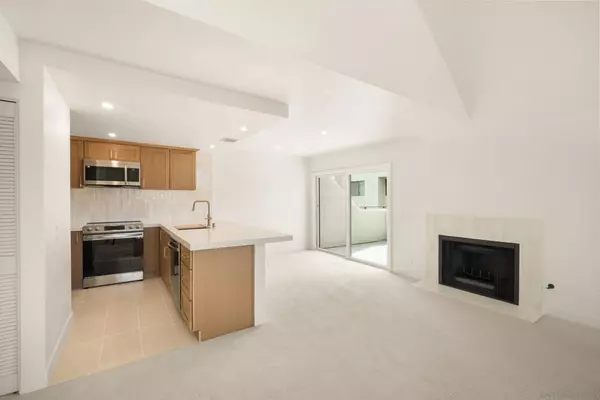 San Diego, CA 92128,17925 Caminito Pinero #270