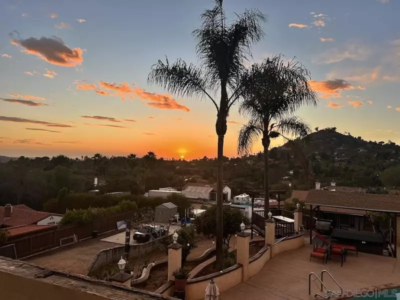 4816 Redondo Dr, La Mesa, CA 91941