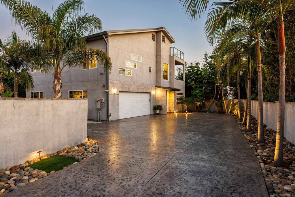 Oceanside, CA 92054