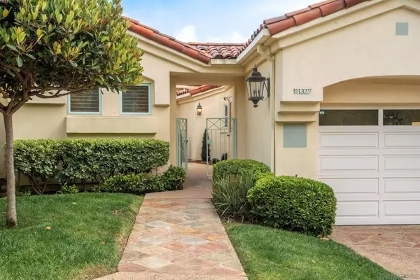 La Jolla, CA 92037,1327 Caminito Batea