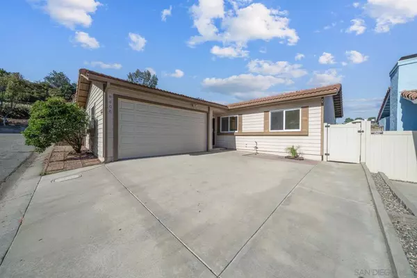 El Cajon, CA 92021,8406 Happy Way S