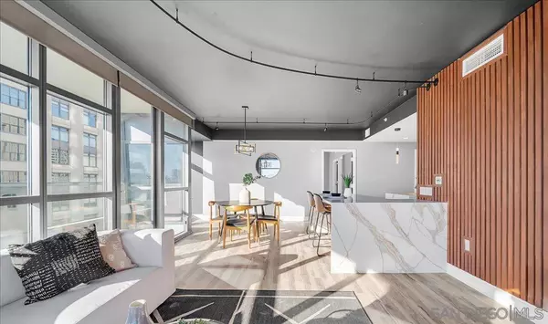 San Diego, CA 92101,645 Front St #1001