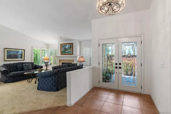 San Diego, CA 92128,15462 Avenida Rorras