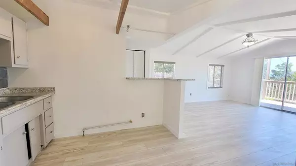Oceanside, CA 92058,2402 Amick St