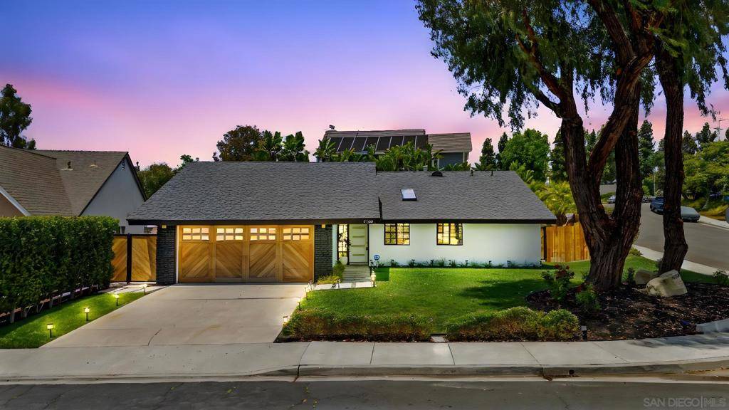 Carlsbad, CA 92011,7105 Mimosa Dr