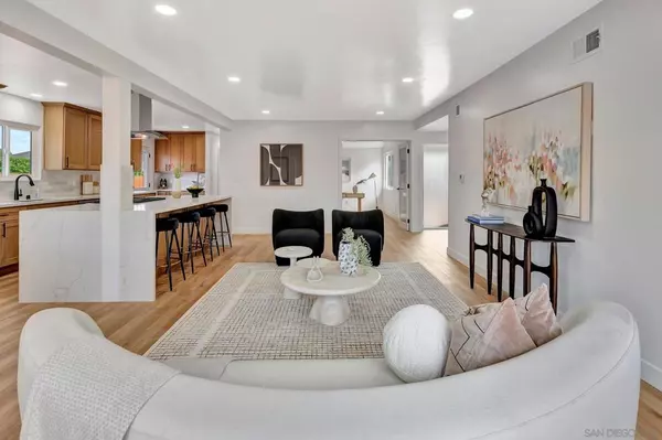 San Diego, CA 92110,2244 Milton Ct