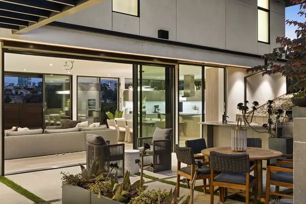 San Diego, CA 92103,3115 Goldfinch St