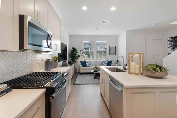 Chula Vista, CA 91913,2000 Avenida Senna #04-6
