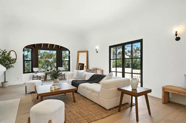 San Diego, CA 92103,4388 HAWK STREET