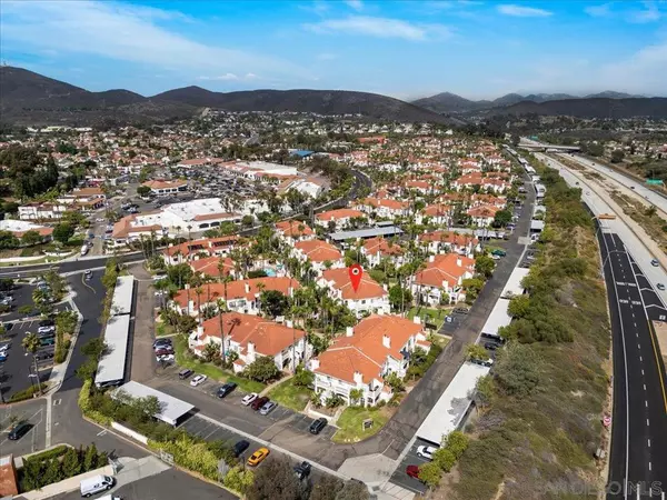 San Diego, CA 92129,9342 Twin Trails Drive #303