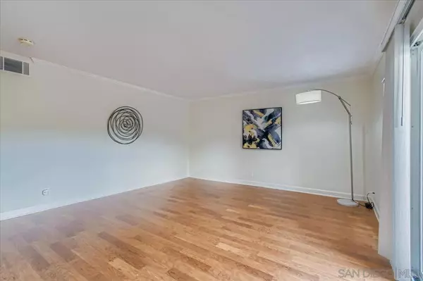 San Diego, CA 92127,17147 W Bernardo Dr #103