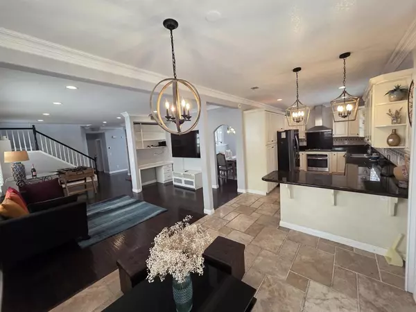 San Diego, CA 92126,7444 Mason Heights Lane