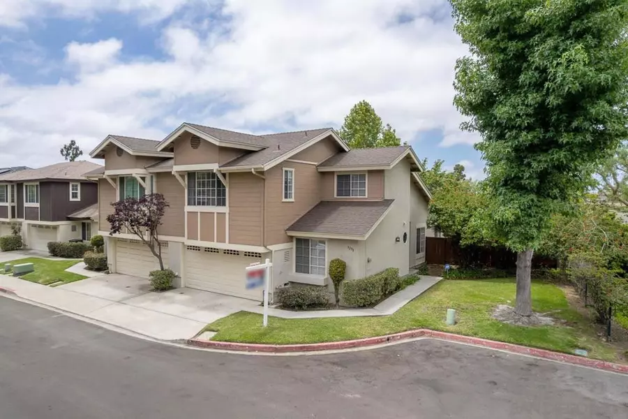 3298 Old Heather Road, San Diego, CA 92111