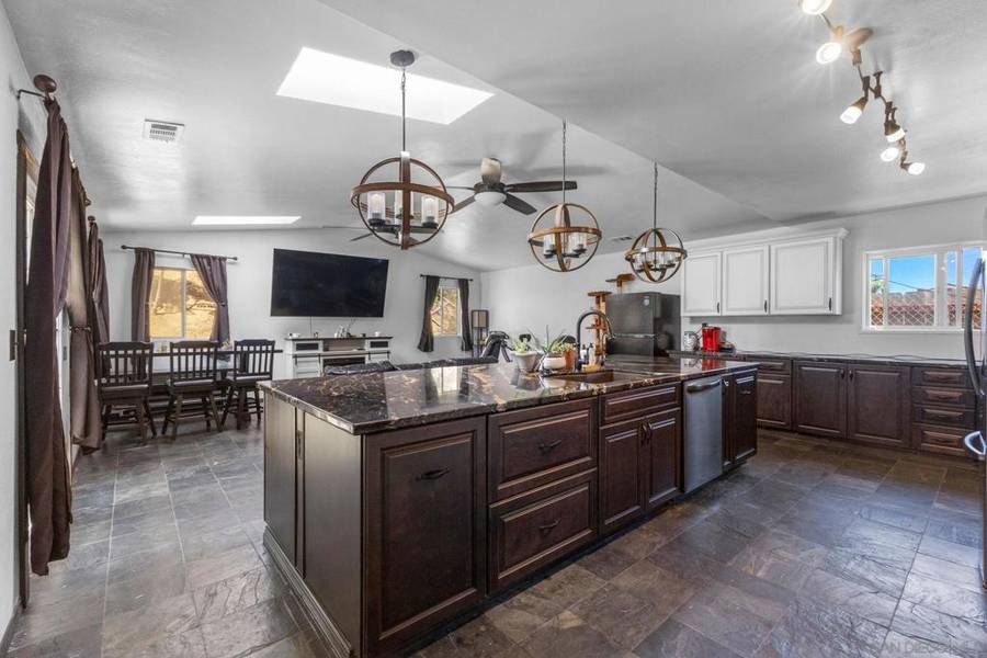 8524 Big Rock Road, Santee, CA 92071