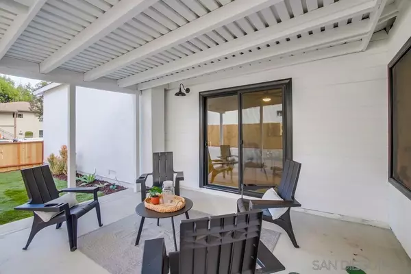San Diego, CA 92129,9958 Paseo Montalban