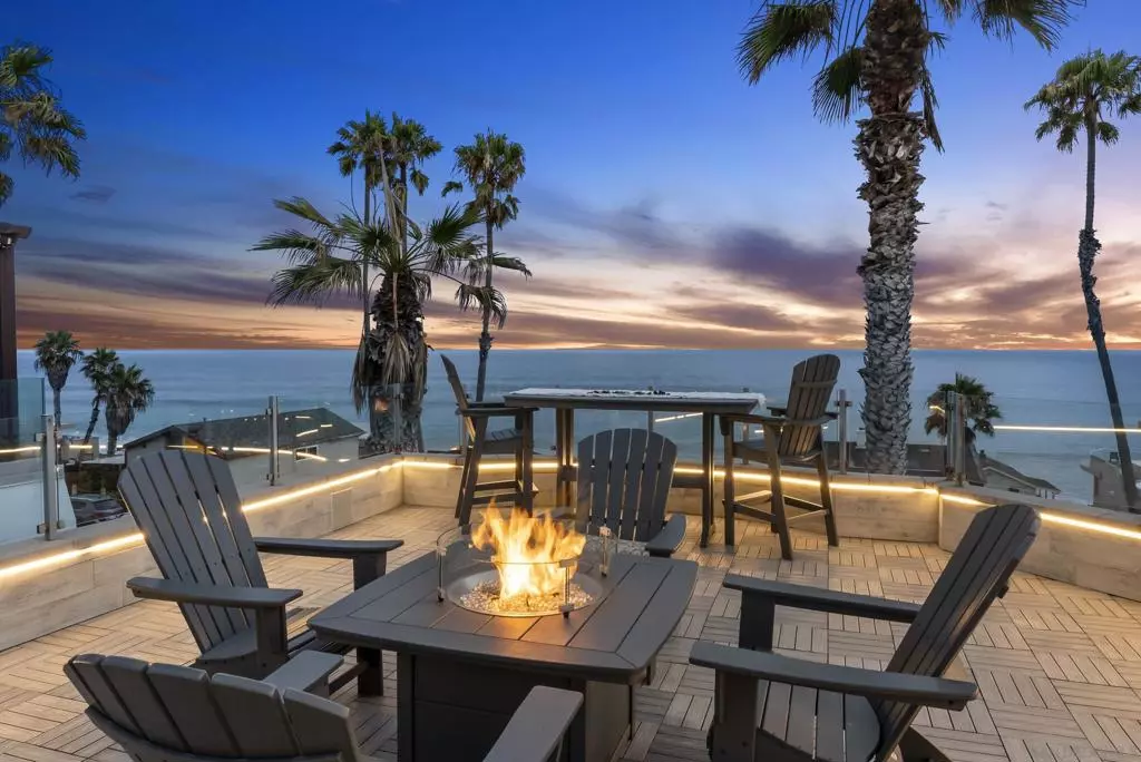 Oceanside, CA 92054,506 S Pacific St