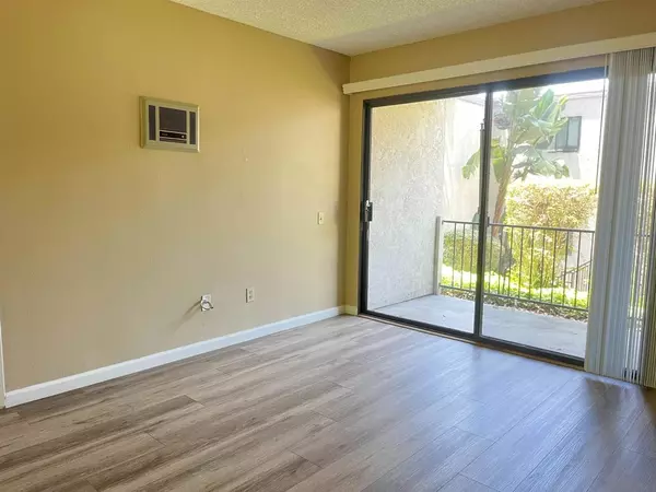 San Diego, CA 92120,6725 Mission Gorge #104B