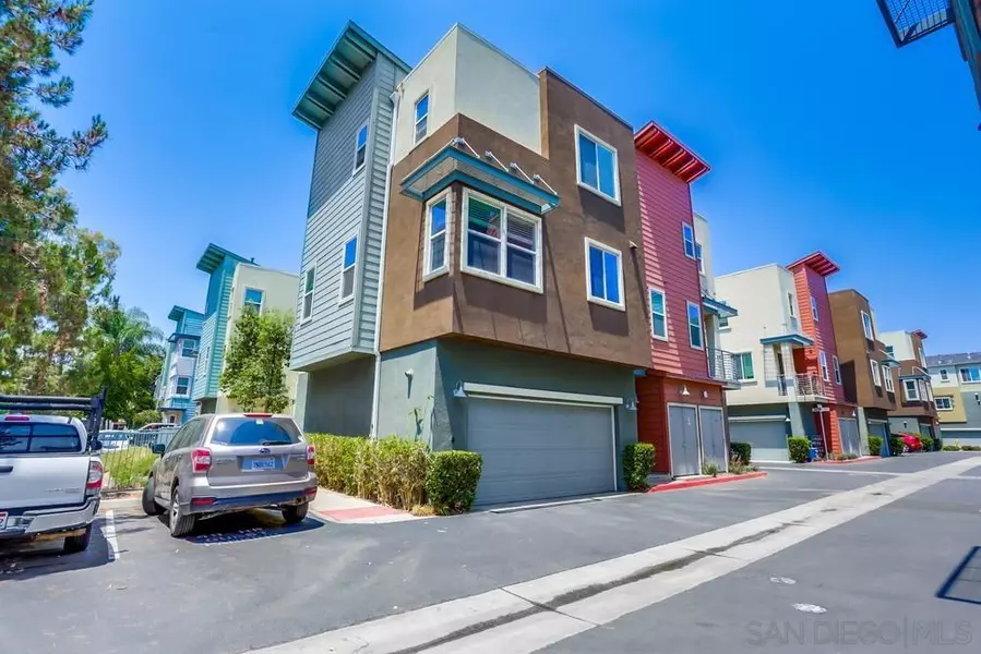 215 Antoni Gln #1112, Escondido, CA 92025