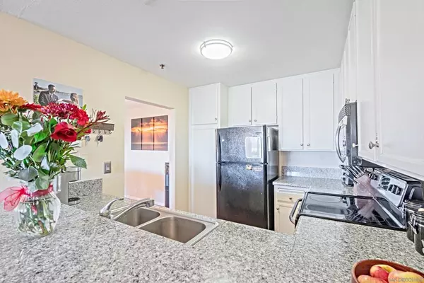 San Diego, CA 92115,5985 Dandridge Ln #100
