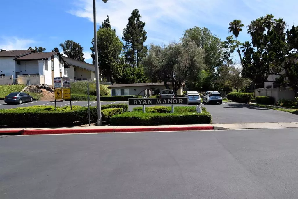 San Diego, CA 92105,5317 CAMINITO MINDY