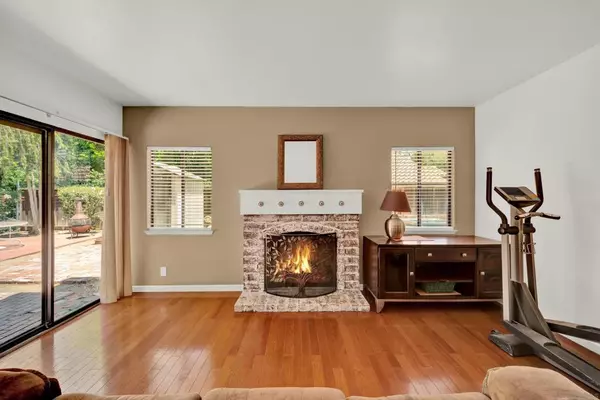 Escondido, CA 92029,2010 Palsero Ave