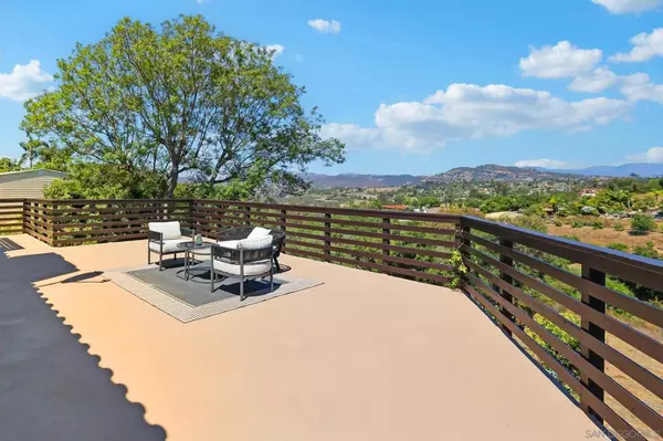 Fallbrook, CA 92028,974 Via Hillview
