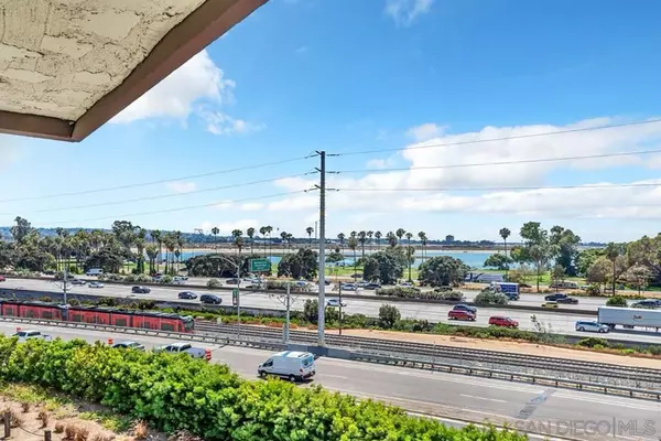 San Diego, CA 92110,4245 Asher St #64