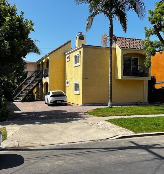 1927 Diamond St #4, San Diego, CA 92109
