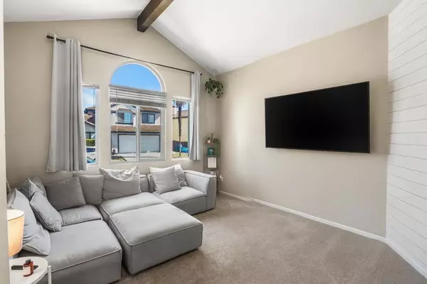 Vista, CA 92084,Address not disclosed