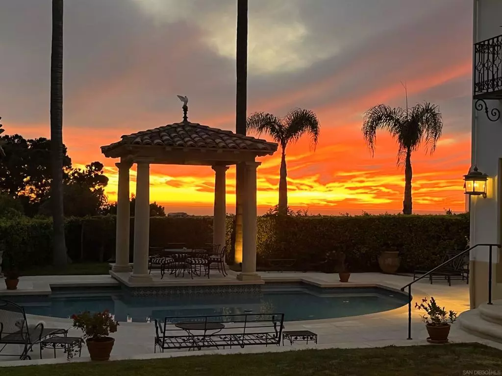 La Jolla, CA 92037,6692 La Jolla Scenic Dr S