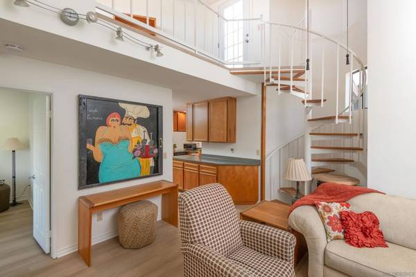 San Diego, CA 92116,4622 Felton St #4
