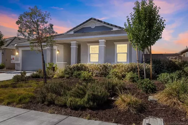 28382 Hopscotch Dr, Menifee, CA 92585