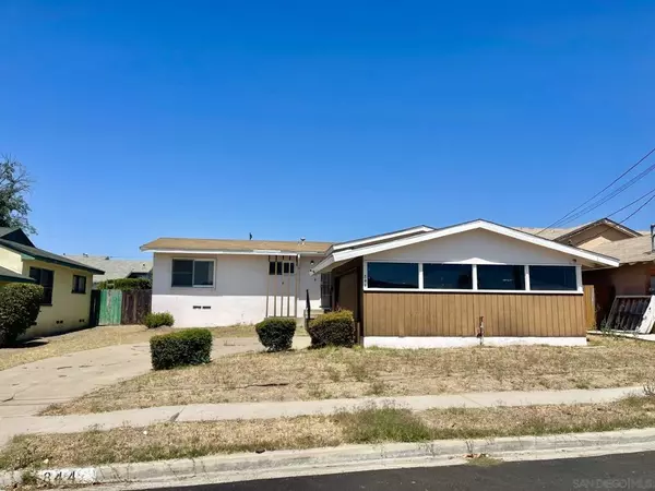 844 Pyramid St, San Diego, CA 92114