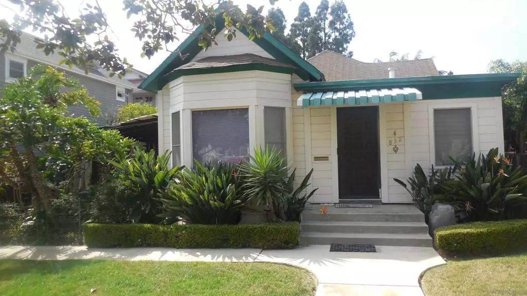 Coronado, CA 92118,832 C Ave