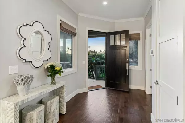 La Jolla, CA 92037,6411 Dowling Dr