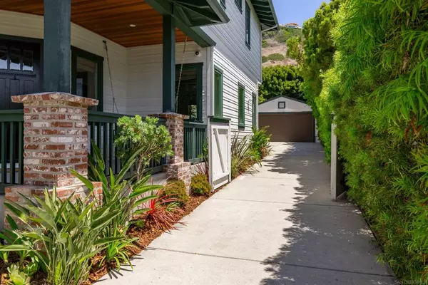 La Jolla, CA 92037,6411 Dowling Dr