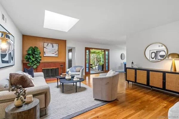 6243 Buisson St, San Diego, CA 92122