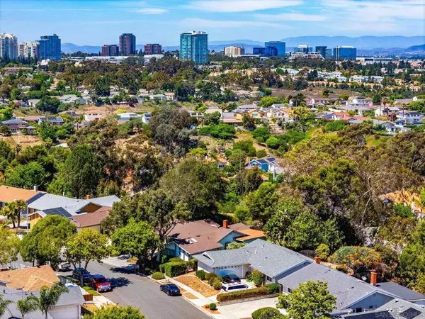 San Diego, CA 92122,6243 Buisson St