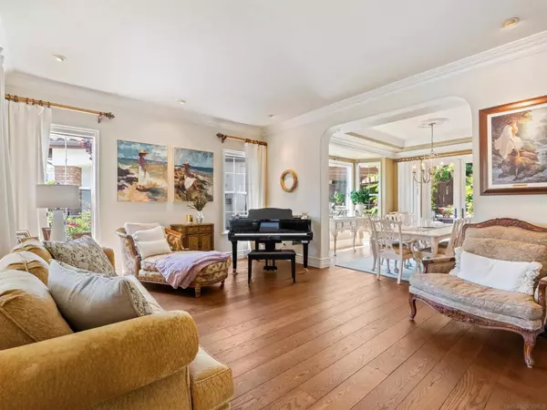 Carlsbad, CA 92009,3424 CAMINO ALEGRE