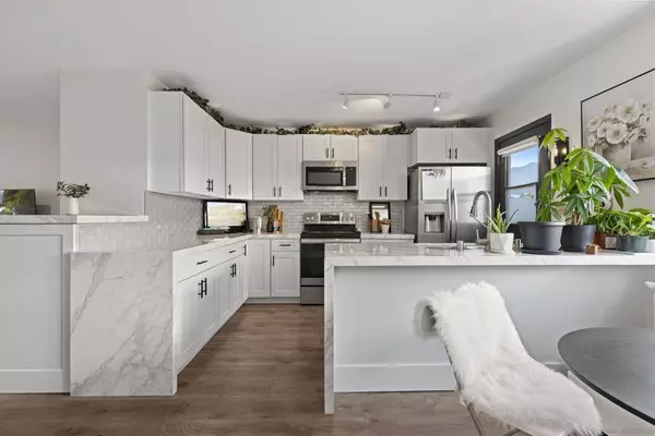 1242 Rutland Road #12, Newport Beach, CA 92660