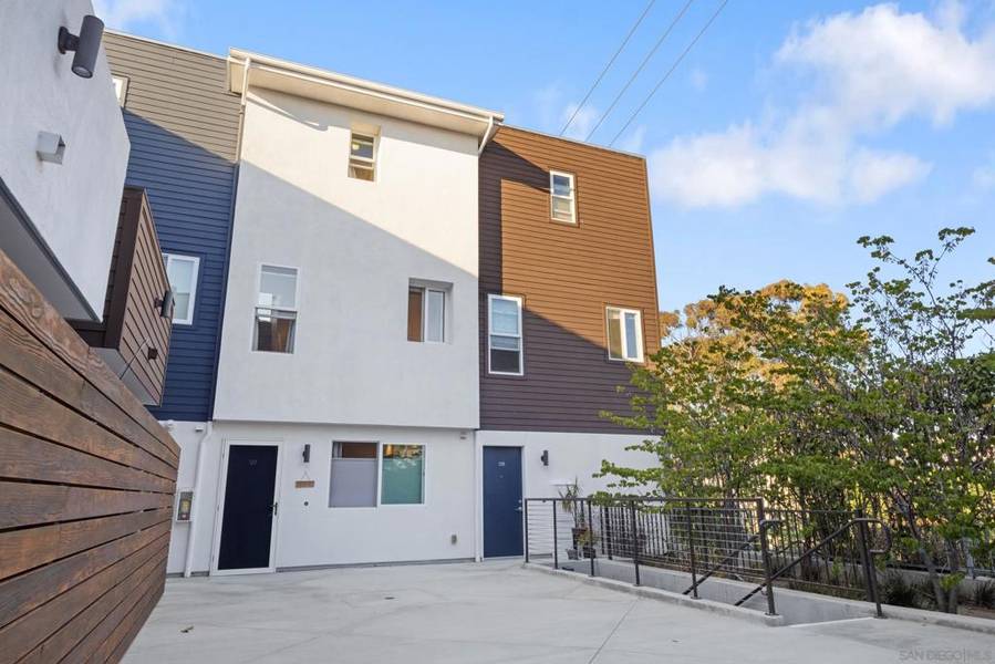 4100 Voltaire St #127, San Diego, CA 92107