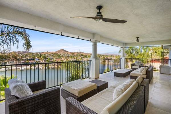 Canyon Lake, CA 92587,22590 Canyon Lake Drive South