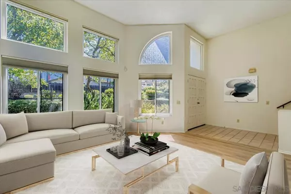 San Diego, CA 92119,8896 Highwood Drive #A