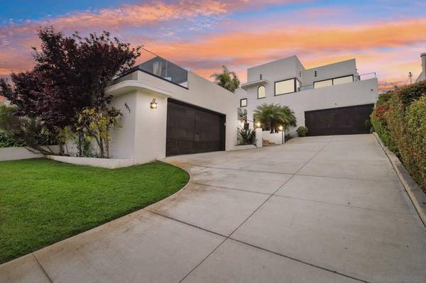 4611 Santa Cruz Ave, San Diego, CA 92107